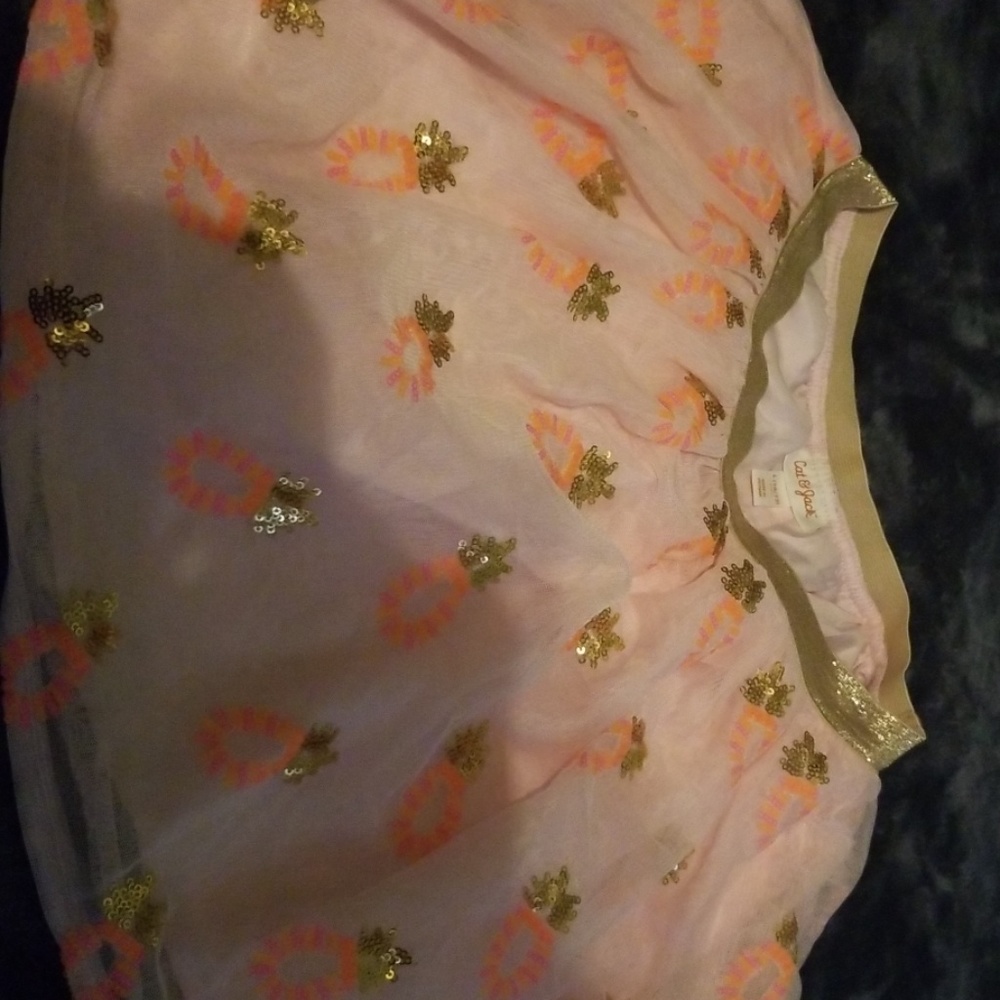 Girl's  Cat and Jack skirt large